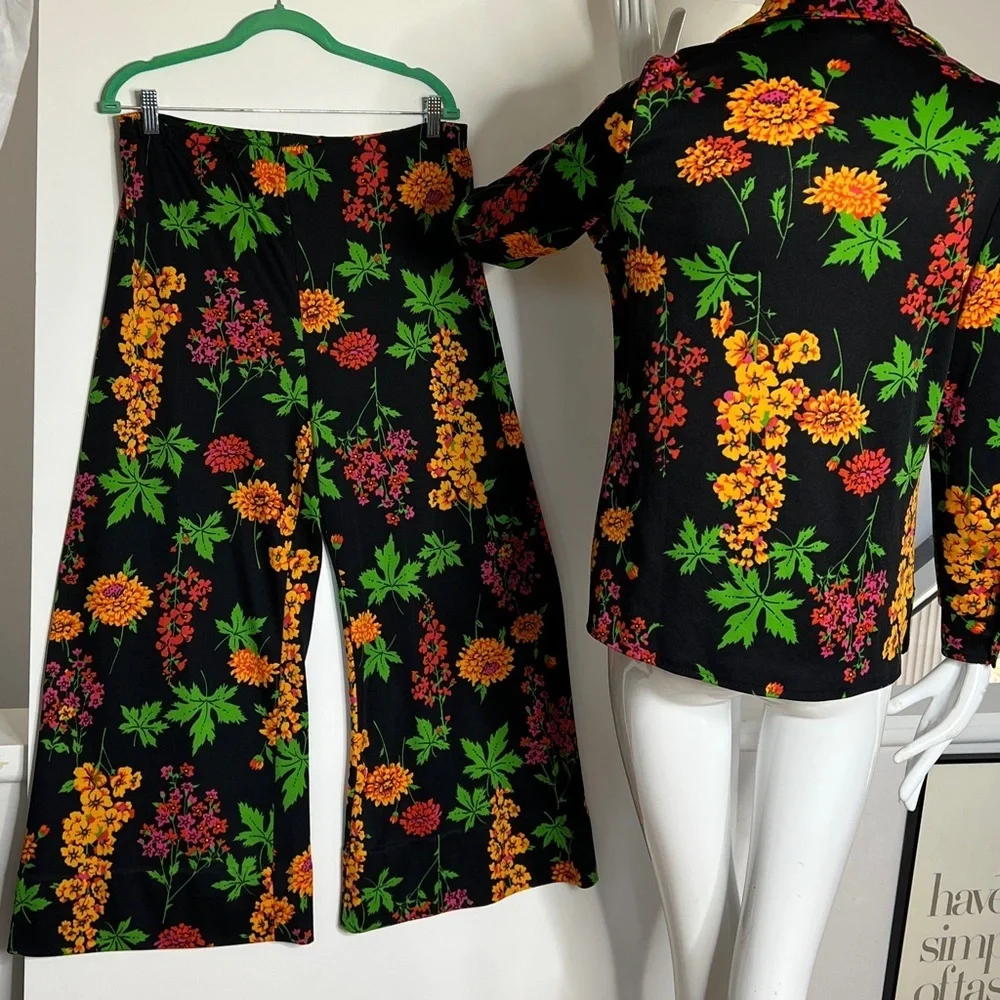 Sears Sz 6-8 Vintage Two Piece Viscose Button Shirt Elastic Waist Pant Suit